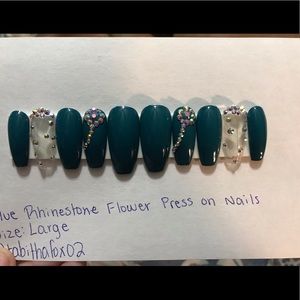 Blue Rhinestone Flower Press on Nails